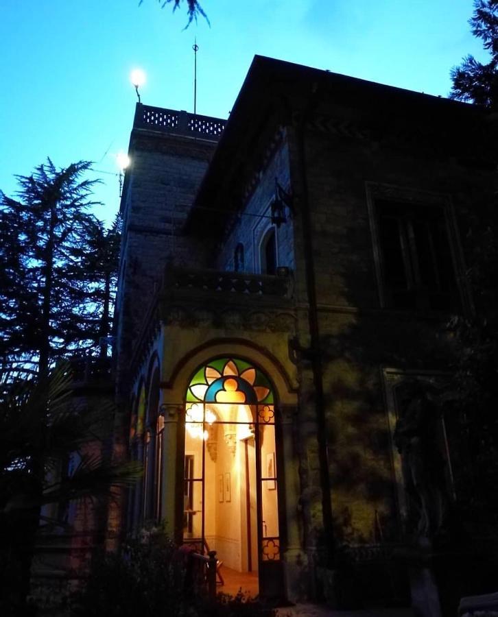 Apartmán Il Parco E Gli Affreschi Varese Exteriér fotografie