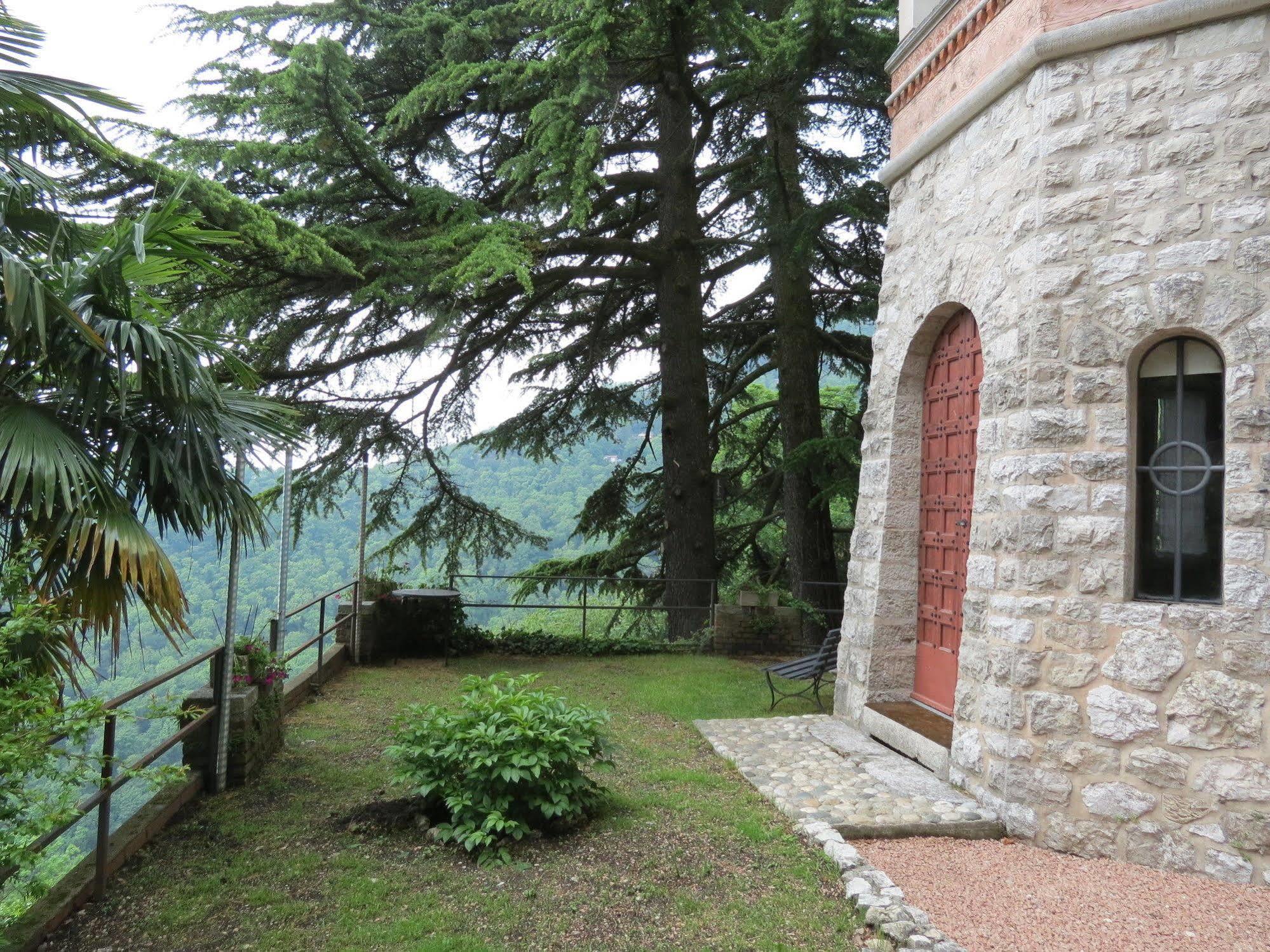 Apartmán Il Parco E Gli Affreschi Varese Exteriér fotografie